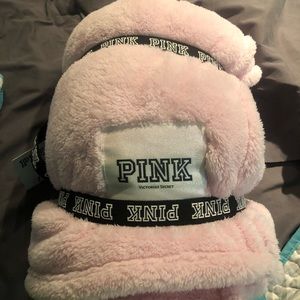 NWT PINK plush blanket